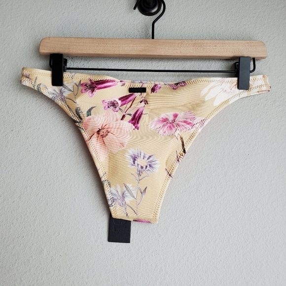 Triangl Floral Bikini Bottoms size L NWT - Picture 2 of 4